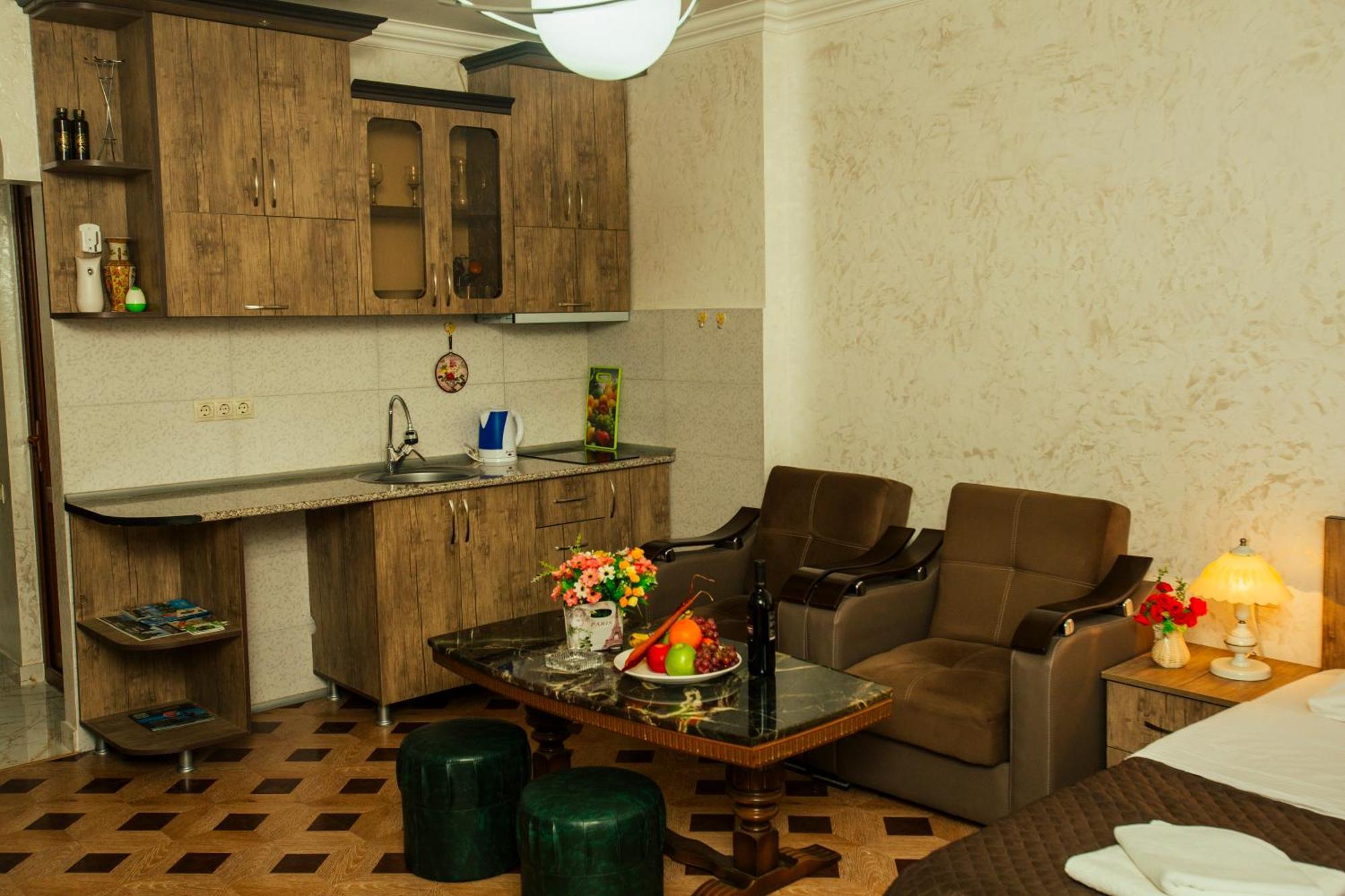 Batumi Royal Apartments Екстериор снимка