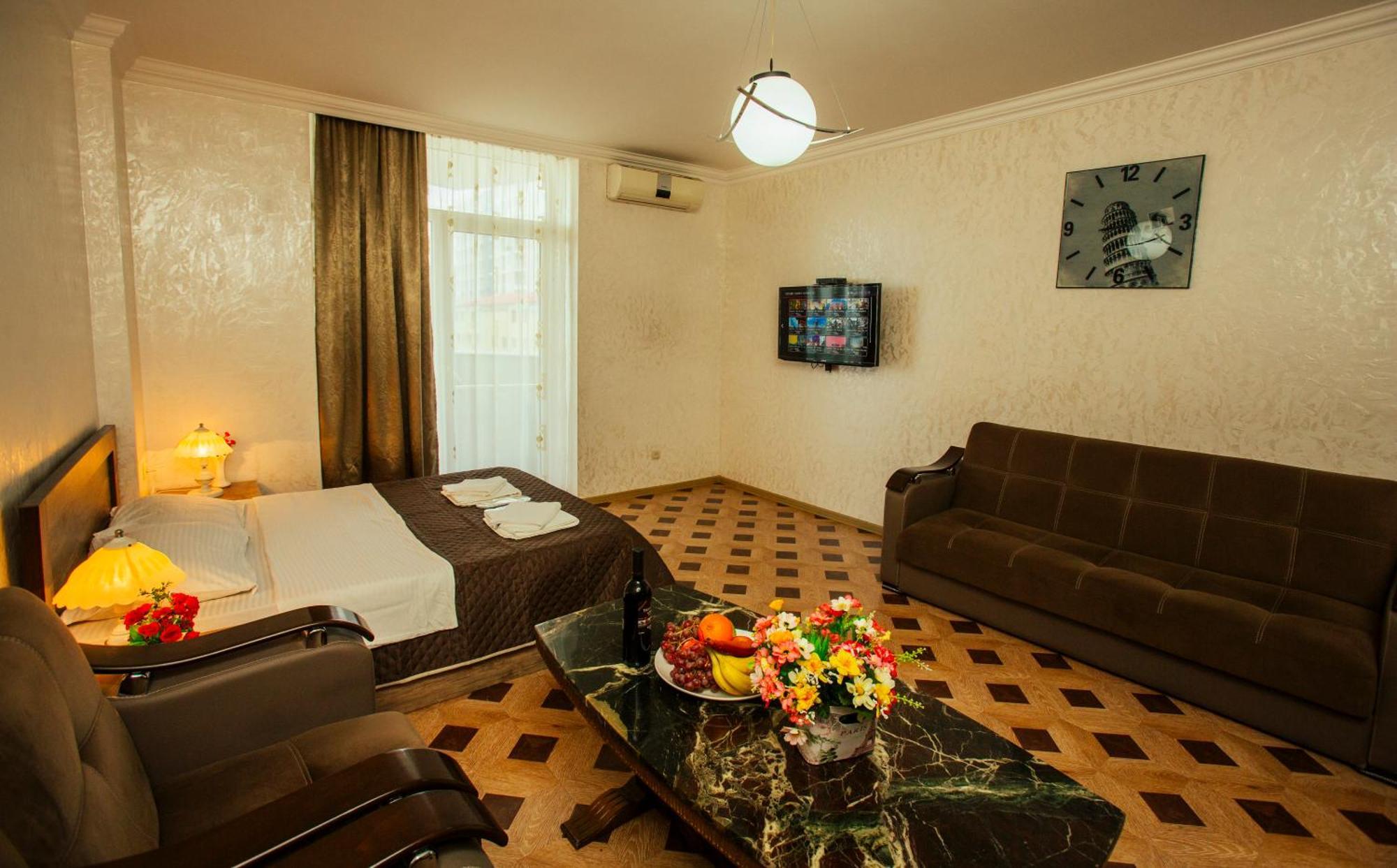 Batumi Royal Apartments Екстериор снимка