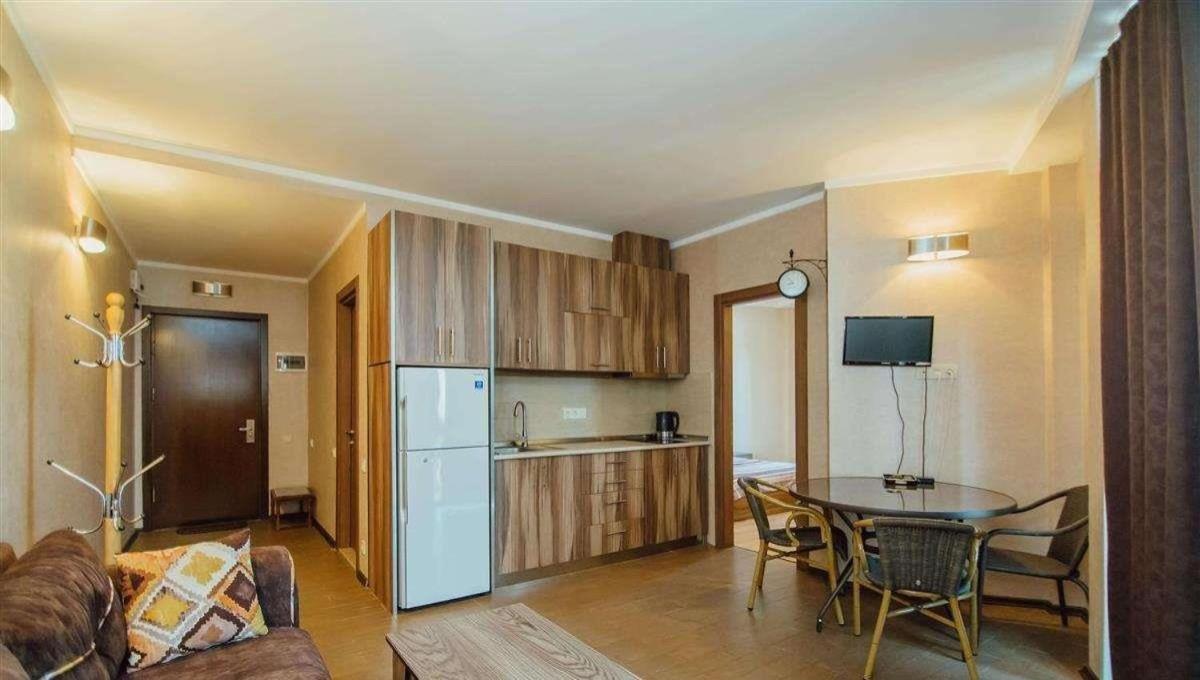 Batumi Royal Apartments Екстериор снимка