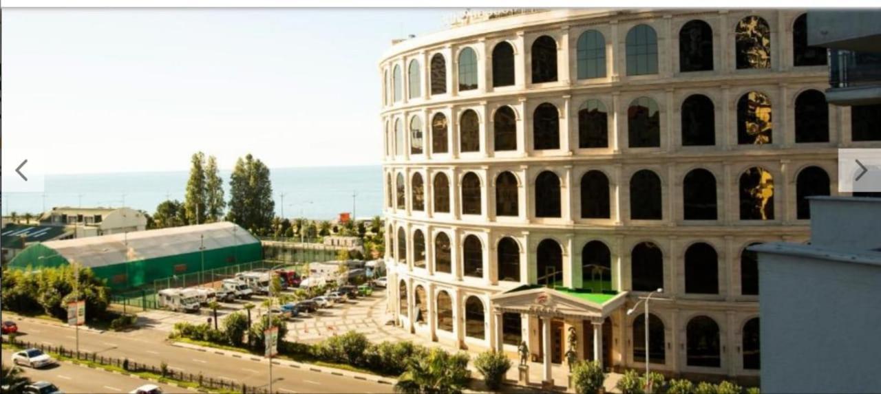 Batumi Royal Apartments Екстериор снимка