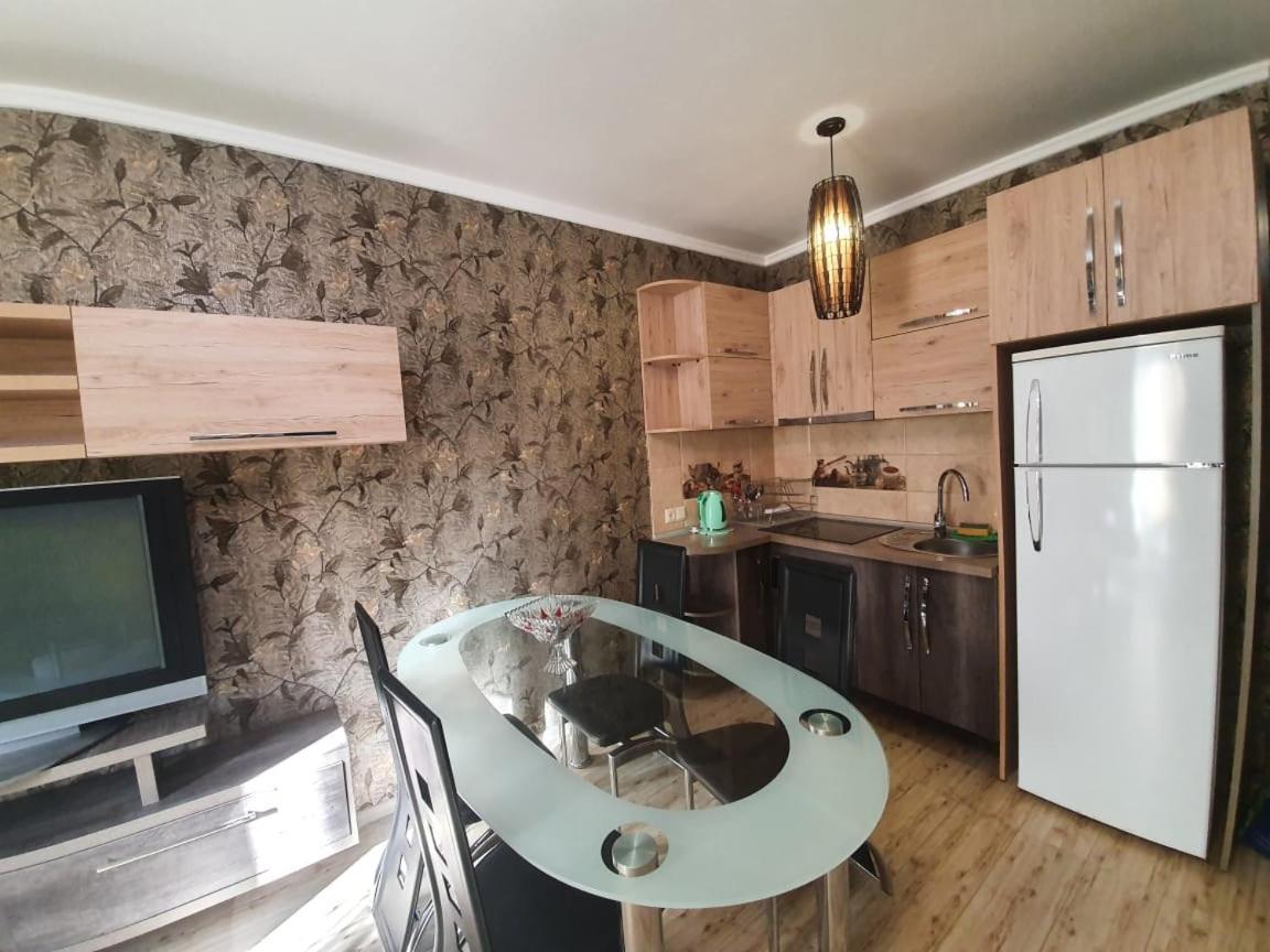 Batumi Royal Apartments Екстериор снимка