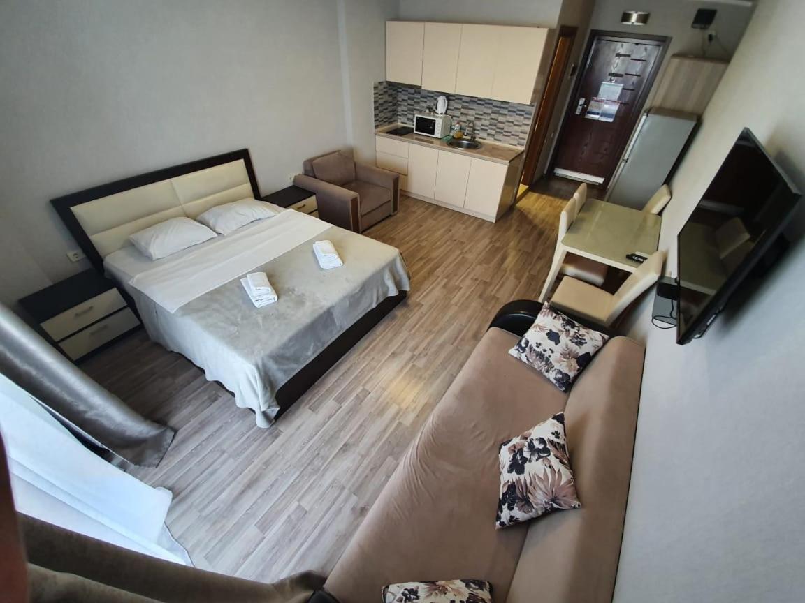 Batumi Royal Apartments Екстериор снимка
