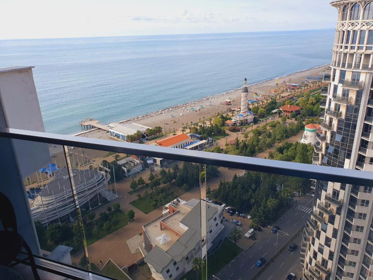 Batumi Royal Apartments Екстериор снимка