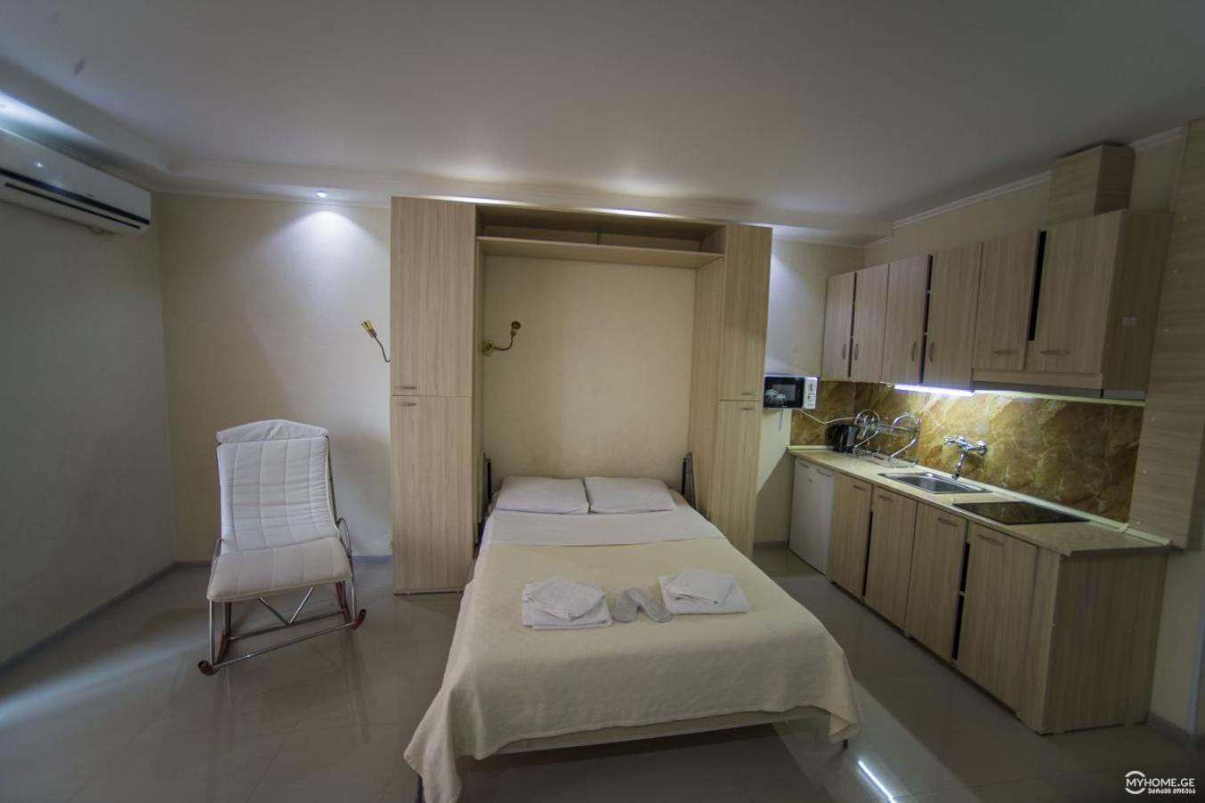 Batumi Royal Apartments Екстериор снимка