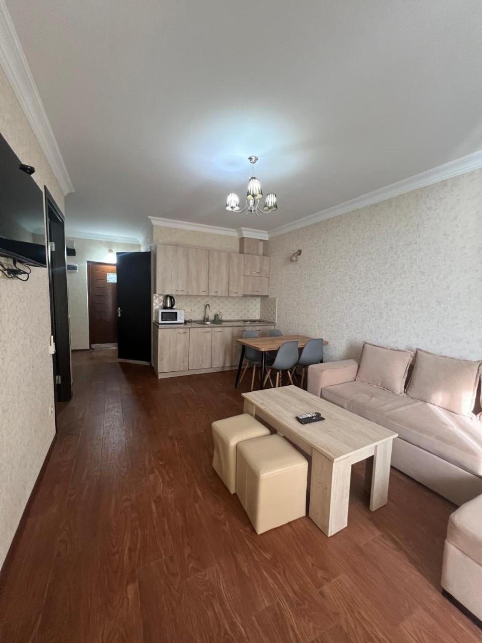 Batumi Royal Apartments Екстериор снимка