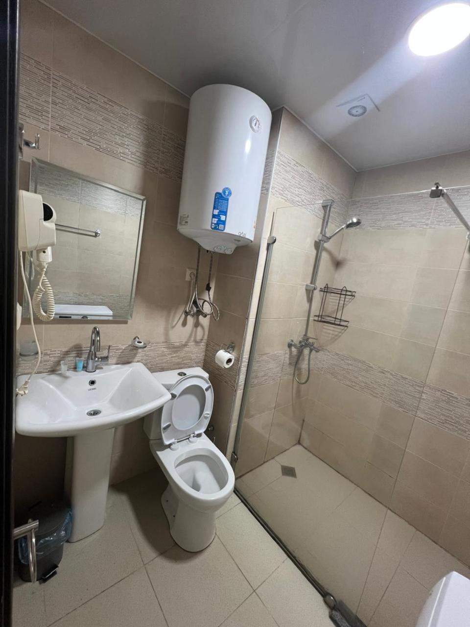 Batumi Royal Apartments Екстериор снимка