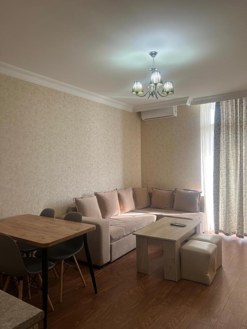 Batumi Royal Apartments Екстериор снимка